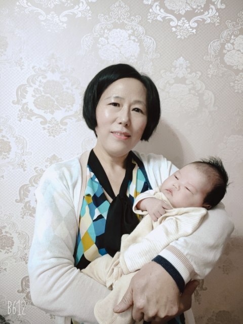 熟睡的新生儿